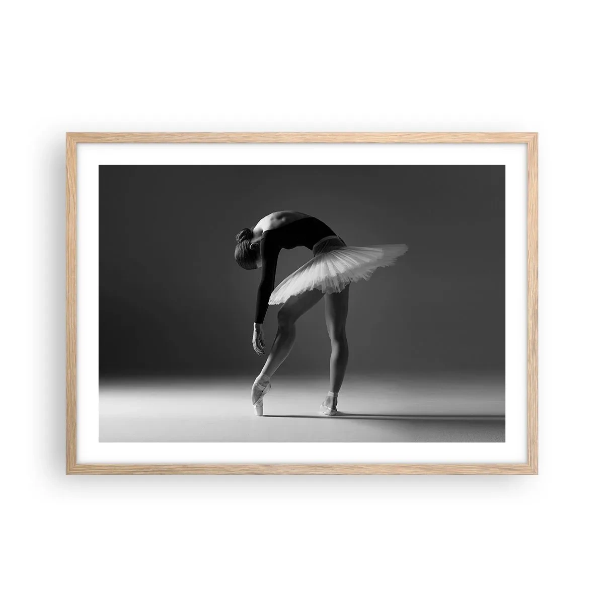 Affiche dans un chêne clair - Poster - Belle ballerine - 70x50 cm