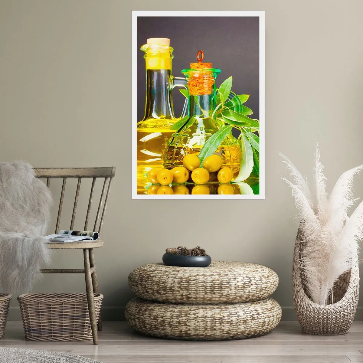 Affiche - Poster - Bouteilles d'huile d'olive et d'olives vertes - 50x70cm - Nature morte aux olives et à l'huile d'olive - Décoration murale moderne pour le salon et la chambre ARTTOR