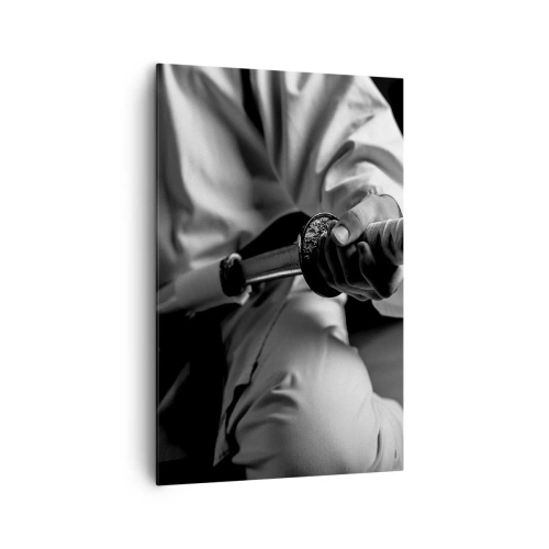 Impression sur toile - Image sur toile - Un samouraï en kimono tenant un katana en noir et blanc. - 80x120cm - Âme de guerrier - Décoration murale moderne pour le salon et la chambre ARTTOR