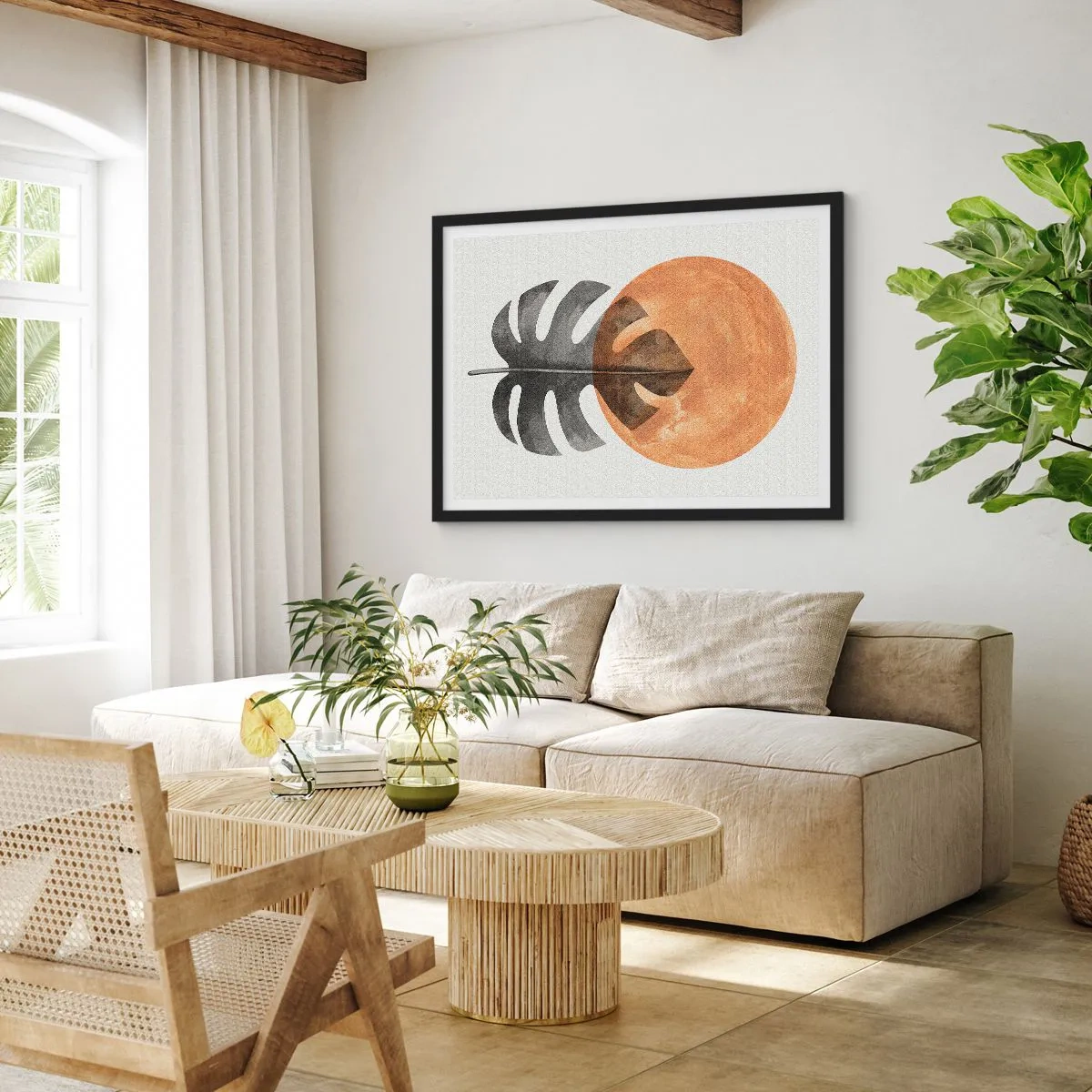 Affiche dans un cadre noir - Poster - Feuille de Monstera et cercle doré sur fond clair - 70x50cm - Toujours le soleil - Décoration murale moderne pour le salon et la chambre ARTTOR