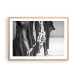 Affiche dans un chêne clair - Poster - Un défilé stylé - 70x50 cm