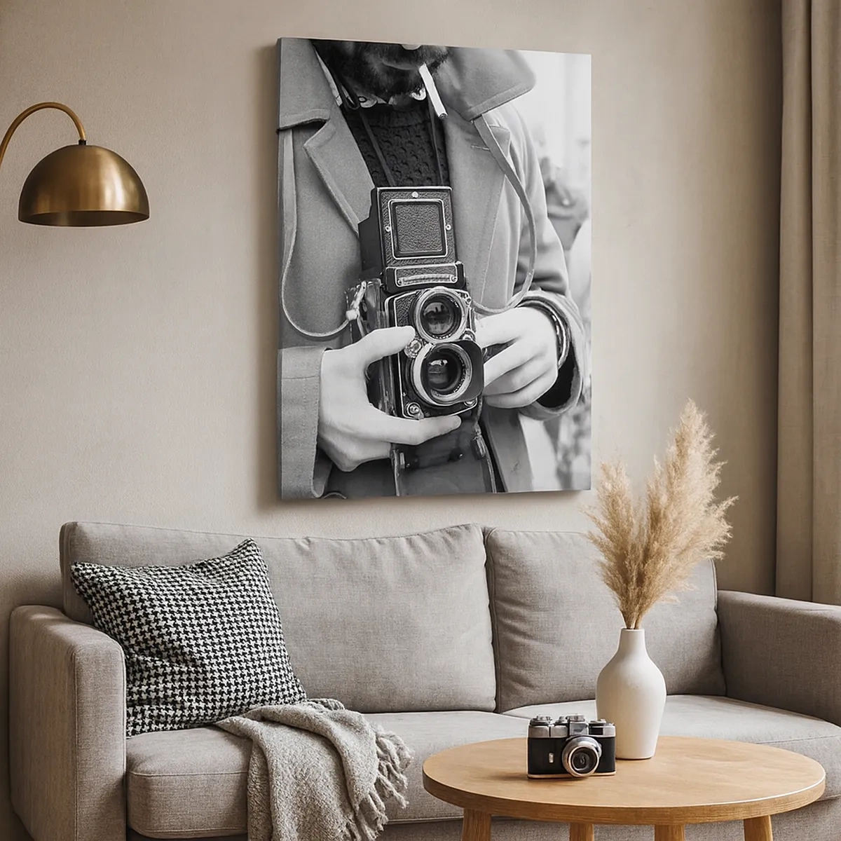 Impression sur toile - Image sur toile - Photo en noir et blanc d'un homme avec un appareil photo rétro - 50x70cm - Dans un style rétro - Décoration murale moderne pour le salon et la chambre ARTTOR