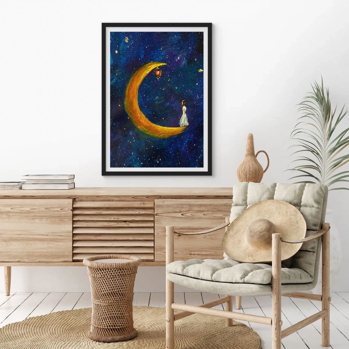 Affiche dans un cadre noir - Poster - Une silhouette sur une lune dorée contre un ciel nocturne étoilé - 50x70cm - Appel du monde - Décoration murale moderne pour le salon et la chambre ARTTOR