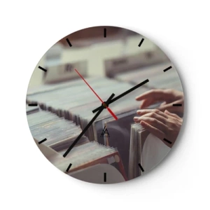 Horloge murale - Pendule murale - Parcourir les vinyles dans un magasin de musique - 30x30cm - A la recherche d'émotions - Décoration murale moderne pour le salon, la cuisine et la chambre ARTTOR