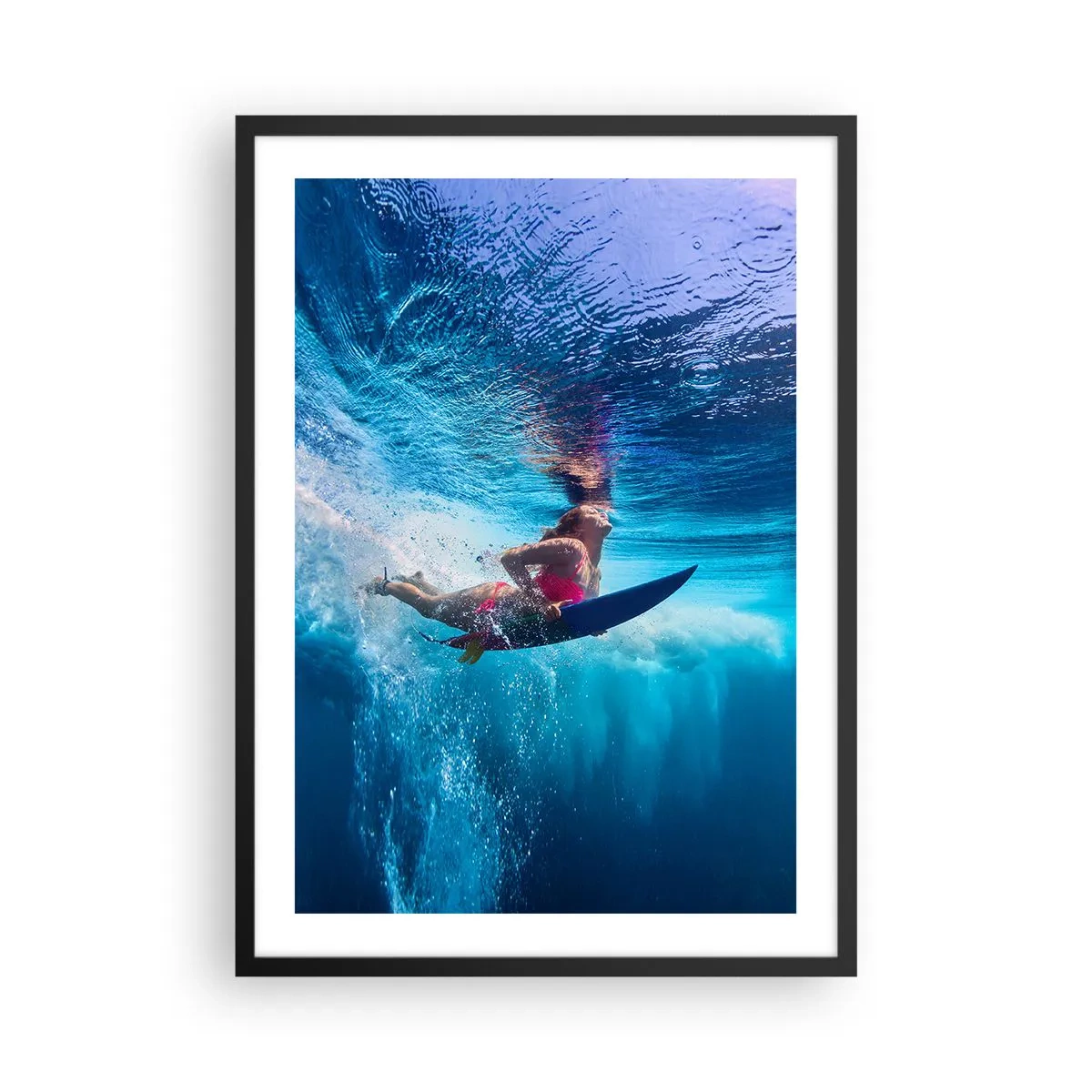 Affiche dans un cadre noir - Poster - Un surfeur immergé dans les profondeurs turquoise de l'océan - 50x70cm - Joie profonde - Décoration murale moderne pour le salon et la chambre ARTTOR