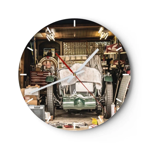 Horloge murale - Pendule murale - Une vieille voiture dans un atelier rempli d'outils et de pièces - 30x30cm - Retour vers le passé - Décoration murale moderne pour le salon, la cuisine et la chambre ARTTOR