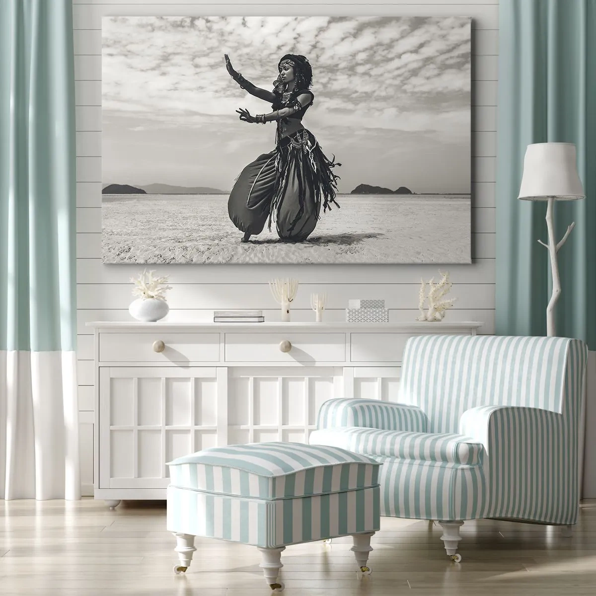 Impression sur toile - Image sur toile - Danseuse exotique sur fond de désert - 70x50cm - Danse des îles du sud - Décoration murale moderne pour le salon et la chambre ARTTOR