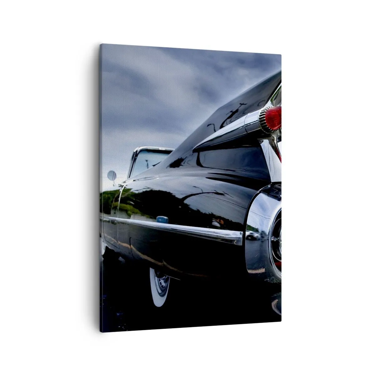 Impression sur toile - Image sur toile - Une voiture rétro classique avec du chrome brillant et des ailerons - 50x70cm - C'est exactement pourquoi c'est beau ! - Décoration murale moderne pour le salon et la chambre ARTTOR