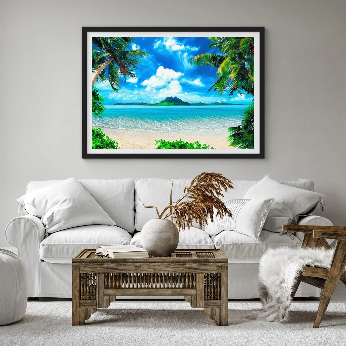 Affiche dans un cadre noir - Poster - Plage tropicale avec palmiers et vue sur l'île - 70x50cm - L'azur des tropiques - Décoration murale moderne pour le salon et la chambre ARTTOR