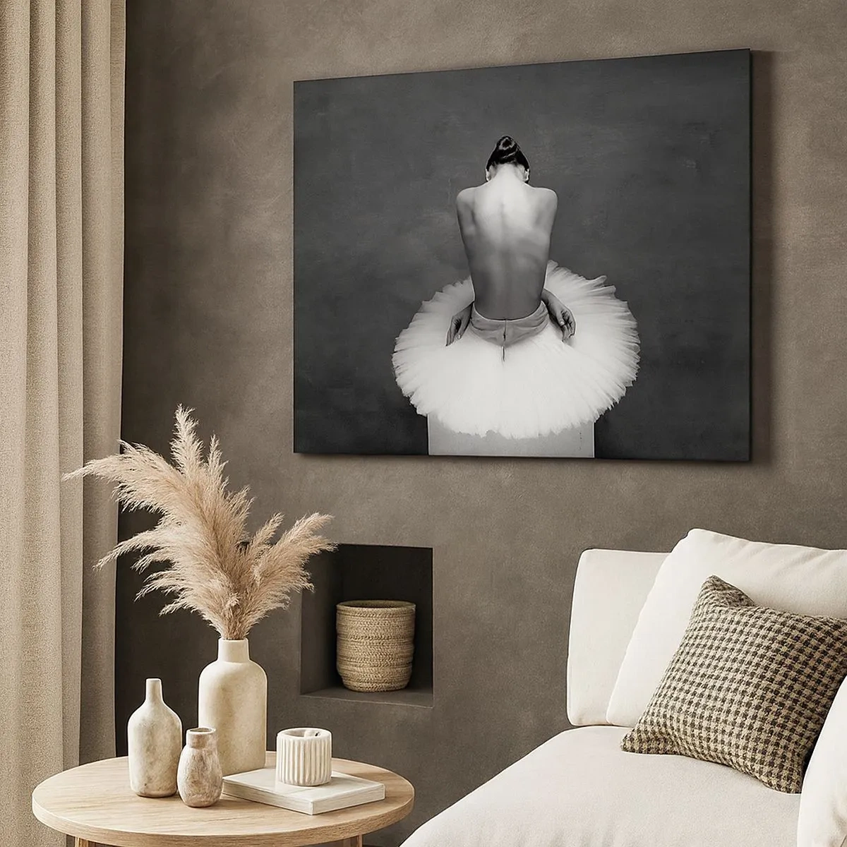 Impression sur toile - Image sur toile - Une danseuse de ballet dans une pose classique sur un fond sombre. - 70x50cm - C'est justement en train de fleurir - Décoration murale moderne pour le salon et la chambre ARTTOR