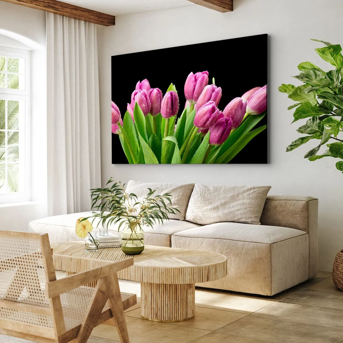 Impression sur toile - Image sur toile - Tulipes roses avec des gouttes de rosée sur fond noir - 70x50cm - Joie printanière des lilas - Décoration murale moderne pour le salon et la chambre ARTTOR