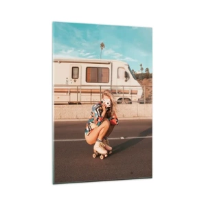 Impression sur verre - Image sur verre - Une fille sur des patins à roulettes prenant une photo par une journée ensoleillée. - 80x120cm - Souriez s'il-vous-plait! - Décoration murale moderne pour le salon et la chambre ARTTOR