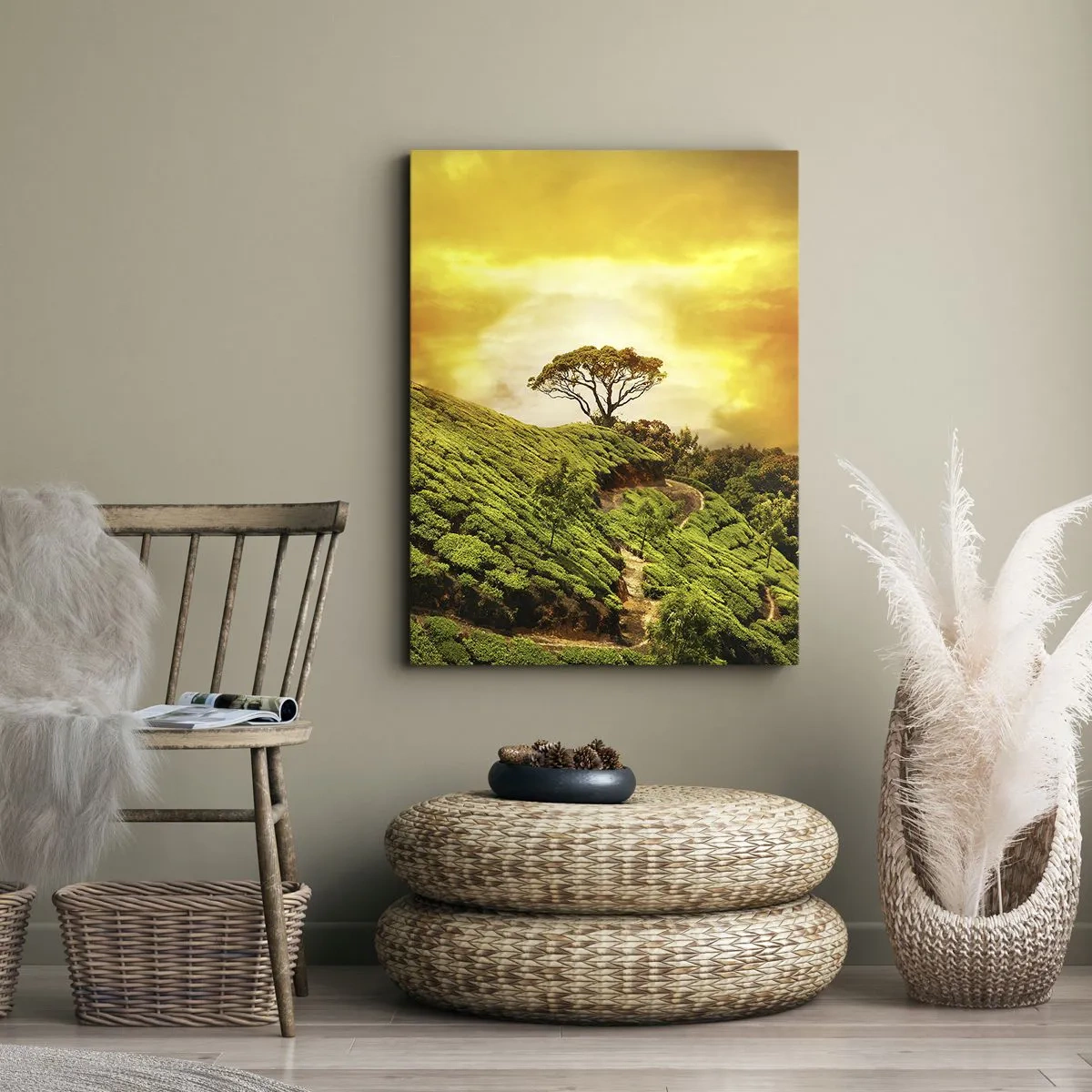 Impression sur toile - Image sur toile - Collines verdoyantes de plantations de thé au coucher du soleil - 50x70cm - Un chemin sinueux, une pente verte - Décoration murale moderne pour le salon et la chambre ARTTOR
