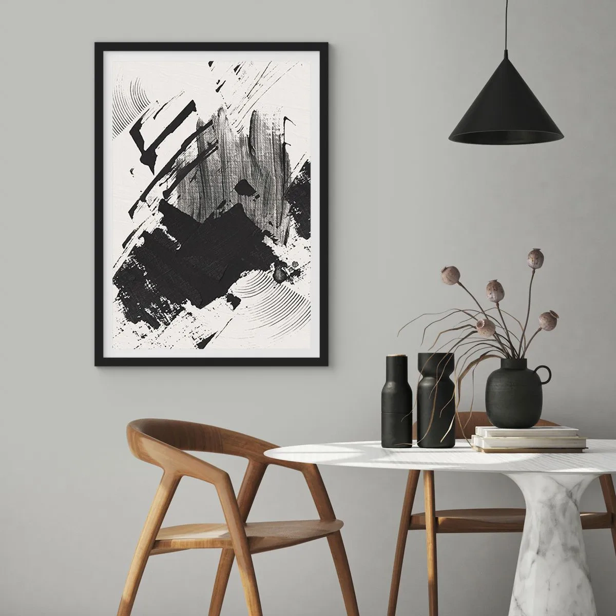Affiche dans un cadre noir - Poster - Coups de pinceau abstraits en noir et blanc - 50x70cm - Abstraction – expression du noir - Décoration murale moderne pour le salon et la chambre ARTTOR