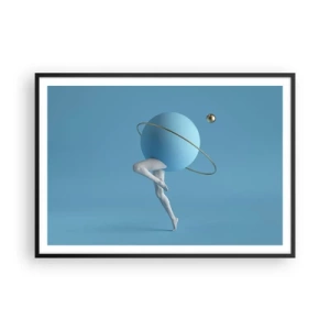 Affiche dans un cadre noir - Poster - Une sphère bleue avec une orbite et des jambes humaines contre le ciel - 100x70cm - Et les planètes deviennent folles - Décoration murale moderne pour le salon et la chambre ARTTOR