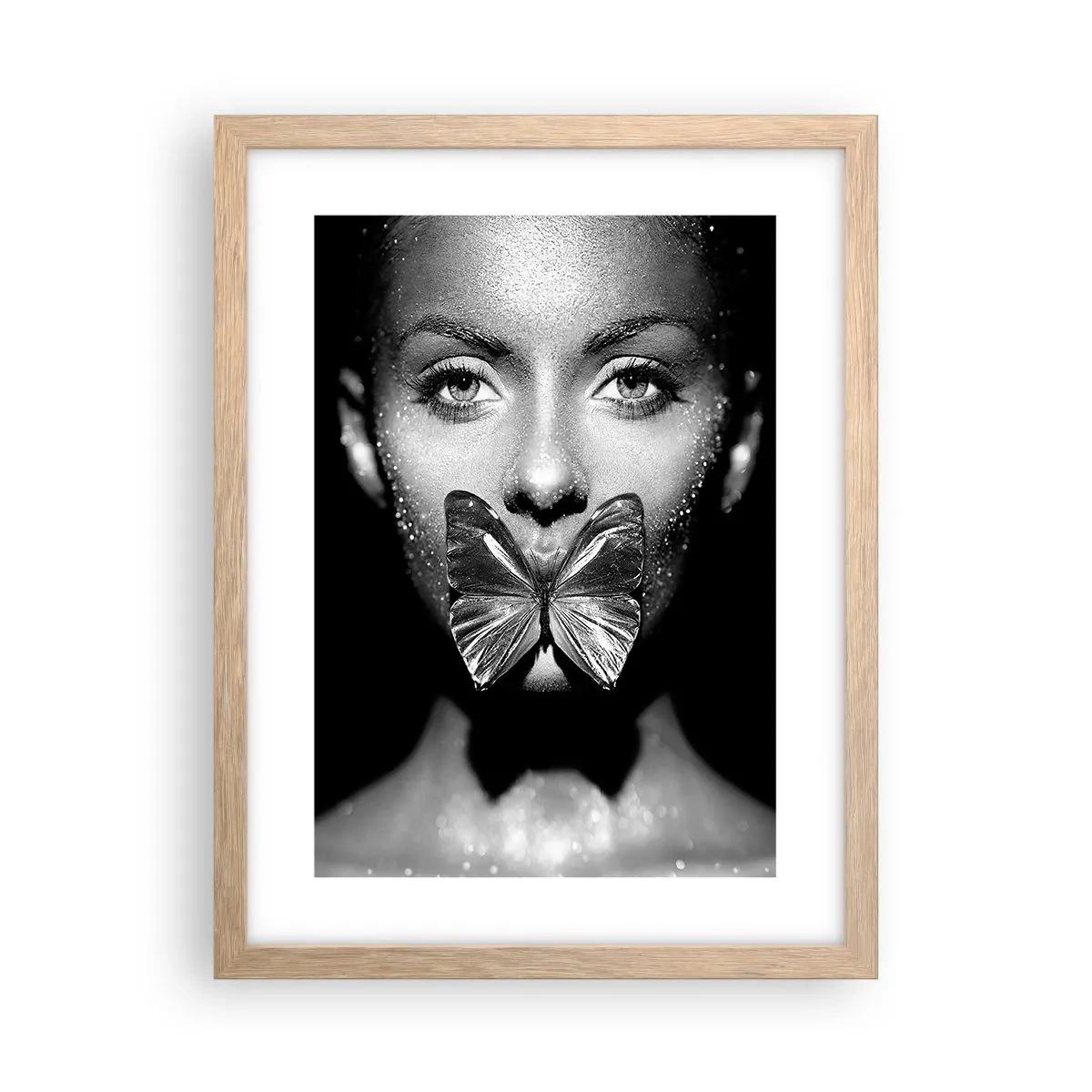 Affiche dans un chêne clair - Poster - Baiser papillon - 30x40 cm