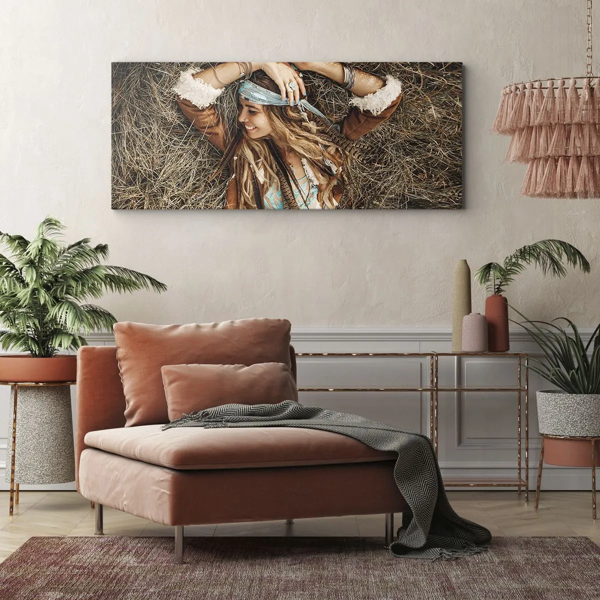 Impression sur toile - Image sur toile - Femme de style bohème allongée sur du foin - 160x50cm - En route vers les années d'amour - Décoration murale moderne pour le salon et la chambre ARTTOR