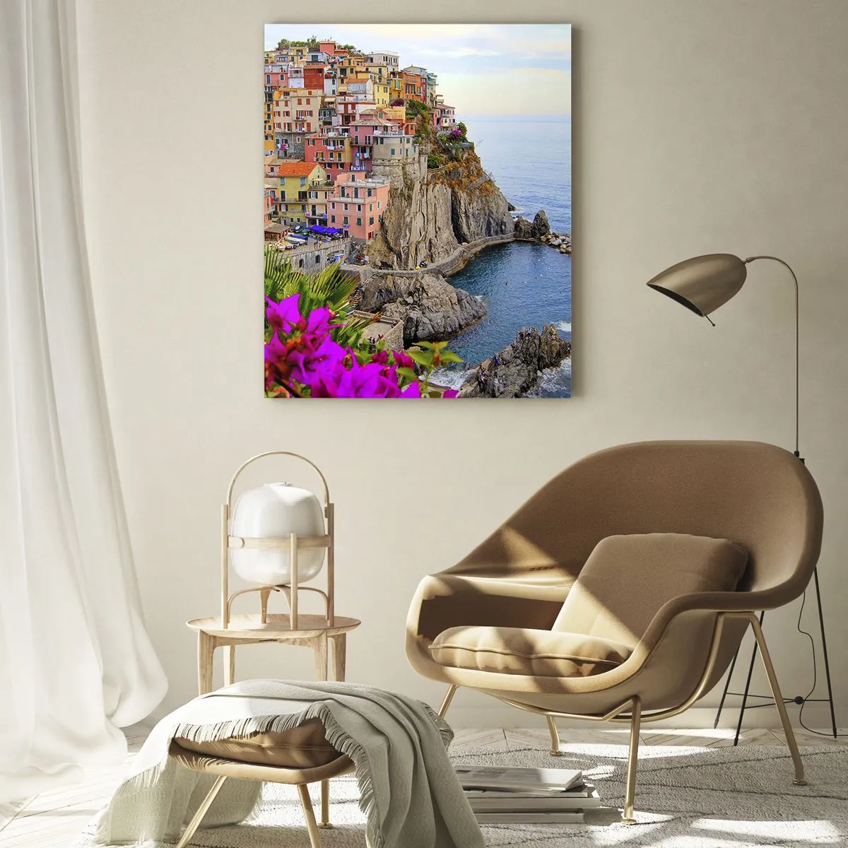 Impression sur verre - Image sur verre - Maisons colorées sur une falaise surplombant la mer dans un paysage pittoresque - 80x120cm - La ville qui rit - Décoration murale moderne pour le salon et la chambre ARTTOR