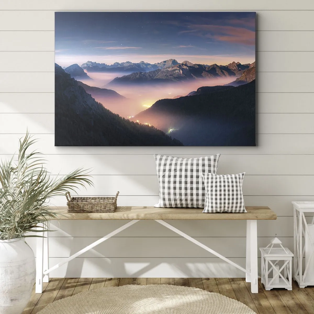 Impression sur toile - Image sur toile - Un paysage de montagne avec une vallée remplie de brouillard - 120x80cm - Lumière dans les vallées - Décoration murale moderne pour le salon et la chambre ARTTOR