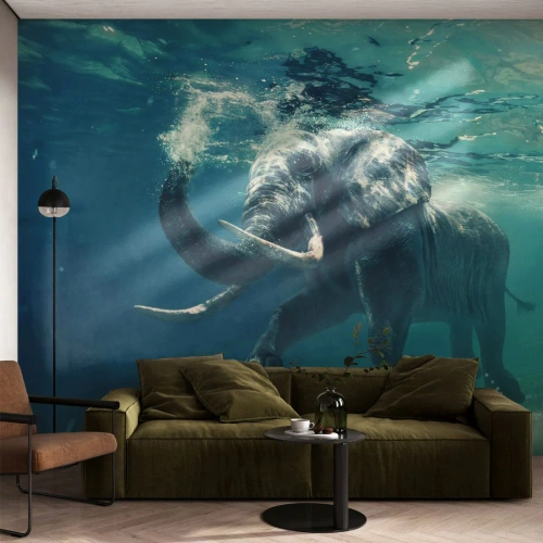 Papier Peint Photo Standard Eco - Un éléphant nageant sous l'eau dans un océan turquoise - 100x70cm - Tout le monde aime nager - Décoration murale moderne pour le salon et la chambre ARTTOR