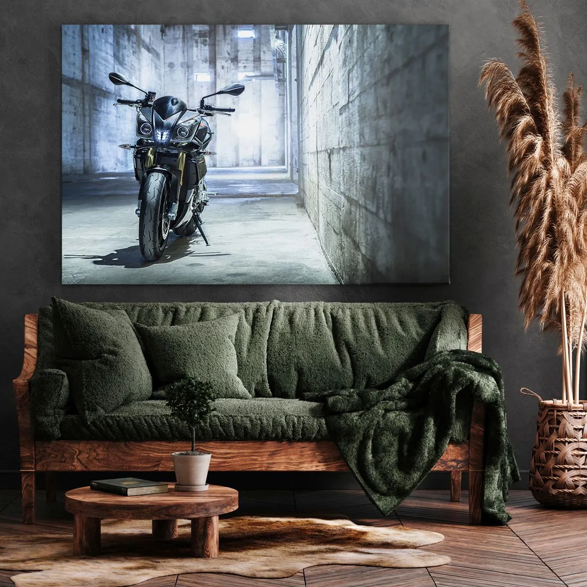 Impression sur toile - Image sur toile - Une moto moderne dans un intérieur industriel - 70x50cm - Avant que le moteur ne rugisse - Décoration murale moderne pour le salon et la chambre ARTTOR