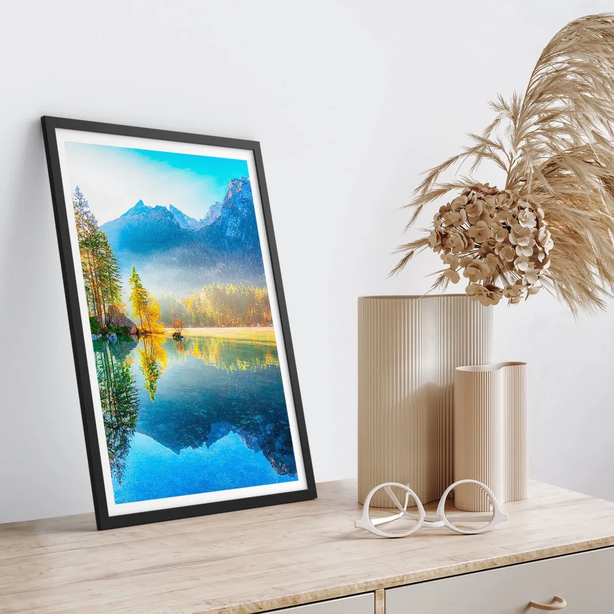 Affiche dans un cadre noir - Poster - Majesté et douceur - 70x100 cm