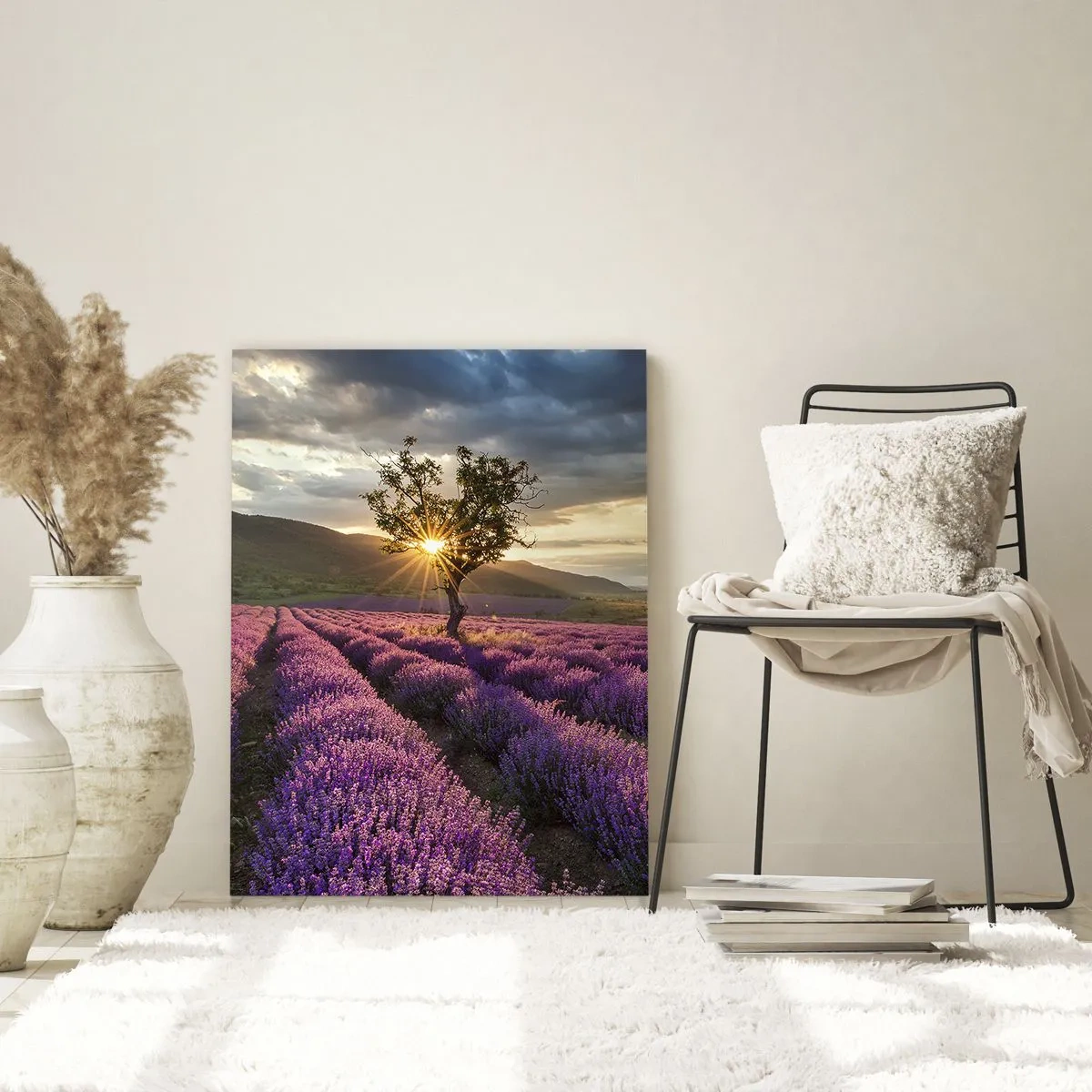 Impression sur verre - Image sur verre - Un champ de lavande avec un arbre solitaire au coucher du soleil - 80x120cm - Arôme de couleur lilas - Décoration murale moderne pour le salon et la chambre ARTTOR