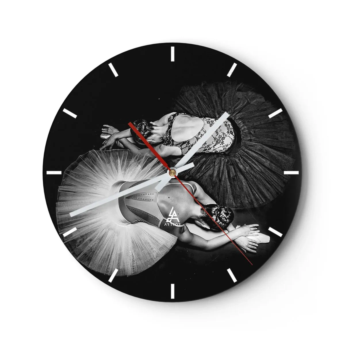 Horloge murale - Pendule murale - Un astronaute dérivant dans l'espace au-dessus de la Terre - 30x30cm - Jin et jang – équilibre idéal - Décoration murale moderne pour le salon, la cuisine et la chambre ARTTOR