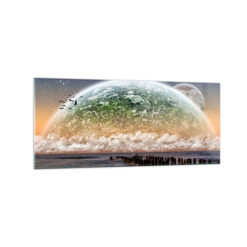 Impression sur verre - Image sur verre - Un paysage fantastique avec une grande planète au-dessus de la mer et une jetée en bois. - 120x50cm - Et le monde est sorti de l'eau - Décoration murale moderne pour le salon et la chambre ARTTOR