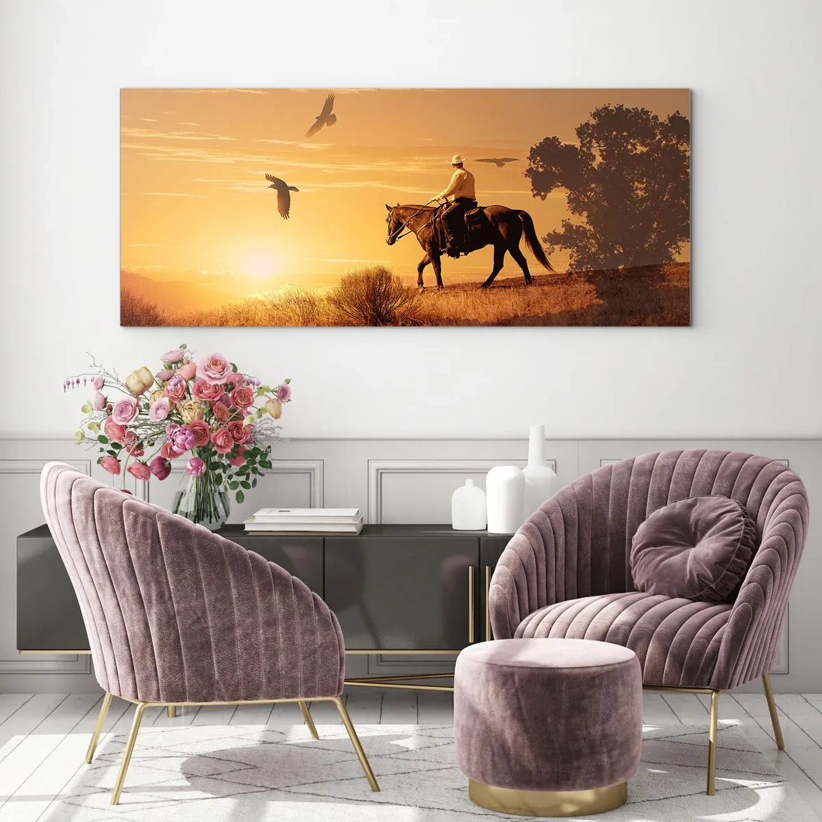 Impression sur verre - Image sur verre - Un cavalier sur un cheval au coucher du soleil contre la prairie - 120x50cm - Seul à travers la prairie - Décoration murale moderne pour le salon et la chambre ARTTOR