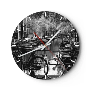 Horloge murale - Pendule murale - Vue en noir et blanc d'un canal avec des vélos à Amsterdam - 30x30cm - Une vue très hollandaise - Décoration murale moderne pour le salon, la cuisine et la chambre ARTTOR