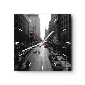 Horloge murale - Pendule murale - Une rue en noir et blanc au milieu de la ville avec des voitures et des piétons - 30x30cm - Un autre jour comme tous les autres jours - Décoration murale moderne pour le salon et la chambre ARTTOR