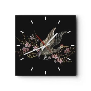 Horloge murale - Pendule murale - Un oiseau en vol avec des fleurs sur fond noir - 30x30cm - Oiseau brodé exotique - Décoration murale moderne pour le salon et la chambre ARTTOR