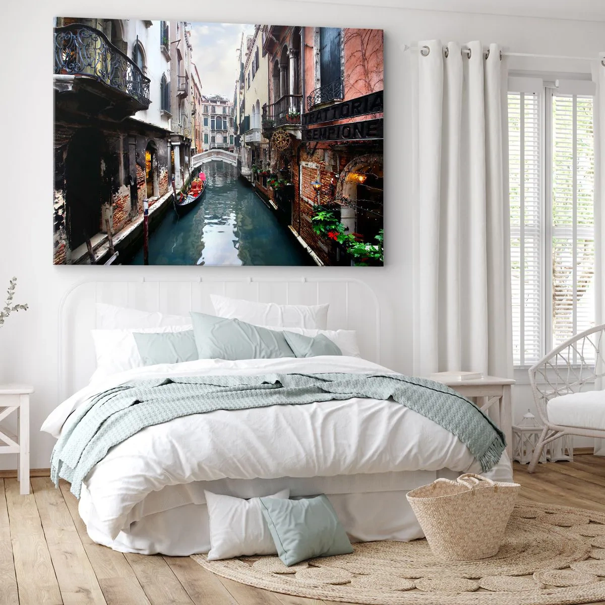 Impression sur toile - Image sur toile - Un canal à Venise avec une gondole et des bâtiments historiques - 100x70cm - Paysage vénitien avec une gondole et un pont - Décoration murale moderne pour le salon et la chambre ARTTOR