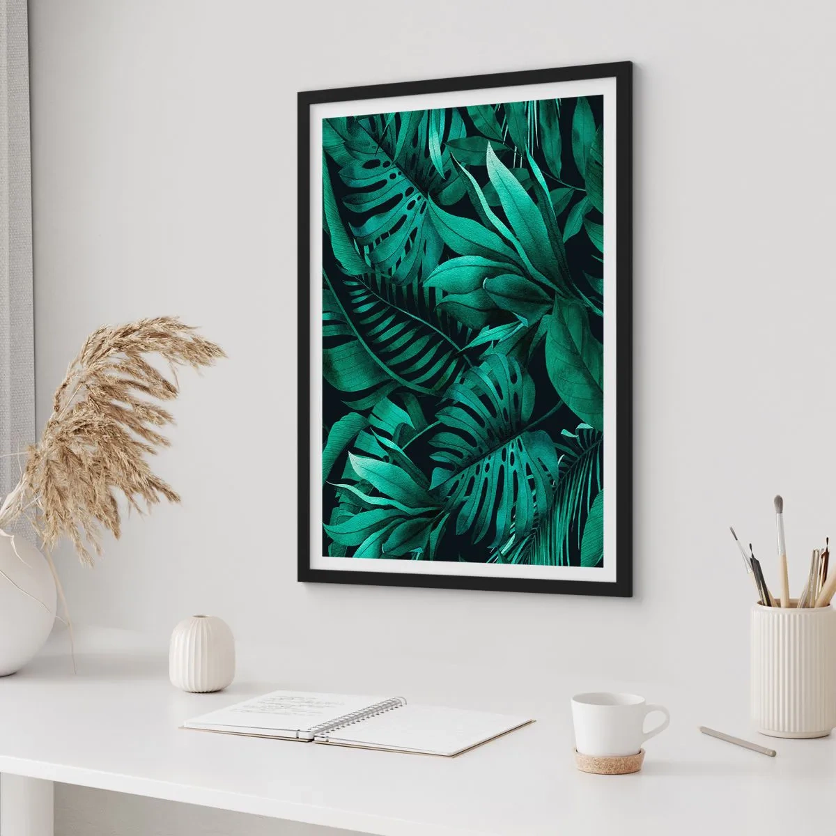 Affiche dans un cadre noir - Poster - Feuilles tropicales dans des tons de vert - 50x70cm - Profondeur du vert tropical - Décoration murale moderne pour le salon et la chambre ARTTOR