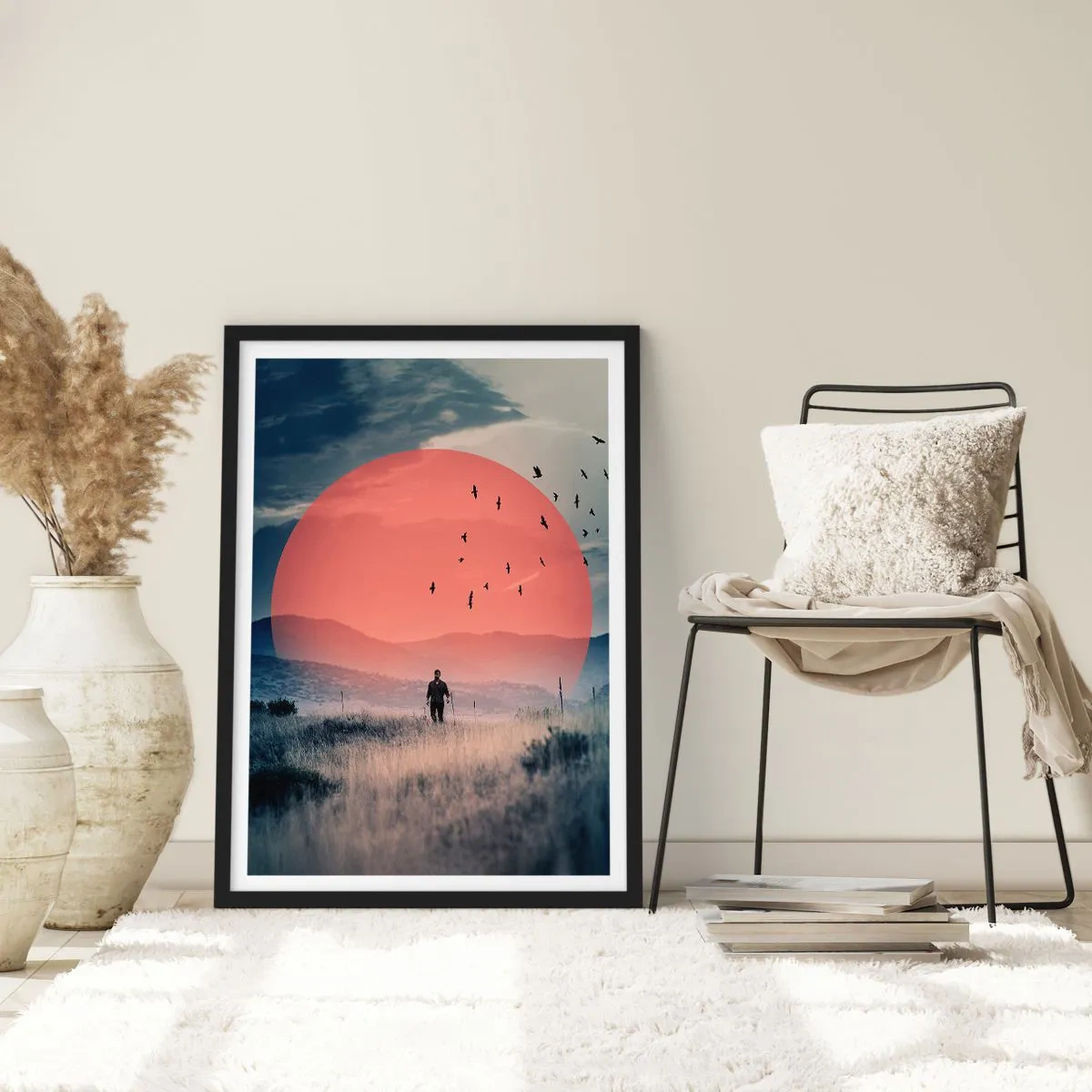 Affiche dans un cadre noir - Poster - Un homme marchant dans un champ sous un soleil rouge - 50x70cm - Dans ses éléments - Décoration murale moderne pour le salon et la chambre ARTTOR