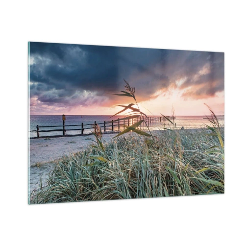 Impression sur verre - Image sur verre - La plage au coucher du soleil avec vue sur la jetée, entourée d'herbe - 100x70cm - Ça ne passe pas avec le vent - Décoration murale moderne pour le salon et la chambre ARTTOR