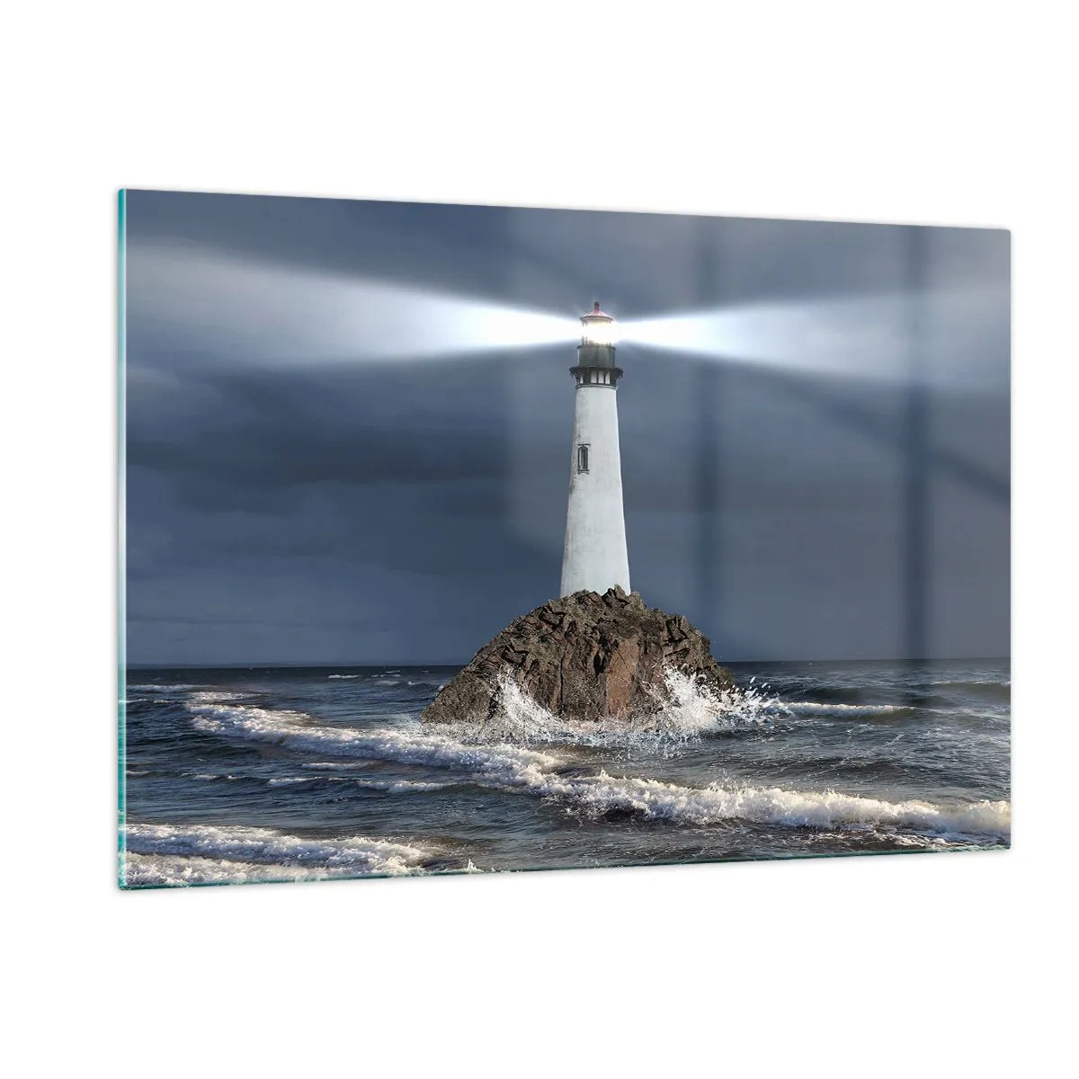 Impression sur verre - Image sur verre - Un phare sur un rocher au milieu des vagues agitées la nuit - 120x80cm - I… i… ici ! - Décoration murale moderne pour le salon et la chambre ARTTOR