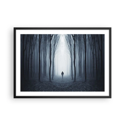 Affiche dans un cadre noir - Poster - Une silhouette marchant parmi les arbres dans une forêt brumeuse - 70x50cm - Tout est simple et clair - Décoration murale moderne pour le salon et la chambre ARTTOR