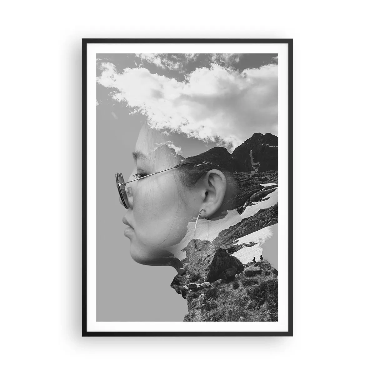 Affiche dans un cadre noir - Poster - Portrait de montagnes et nuages - 70x100 cm