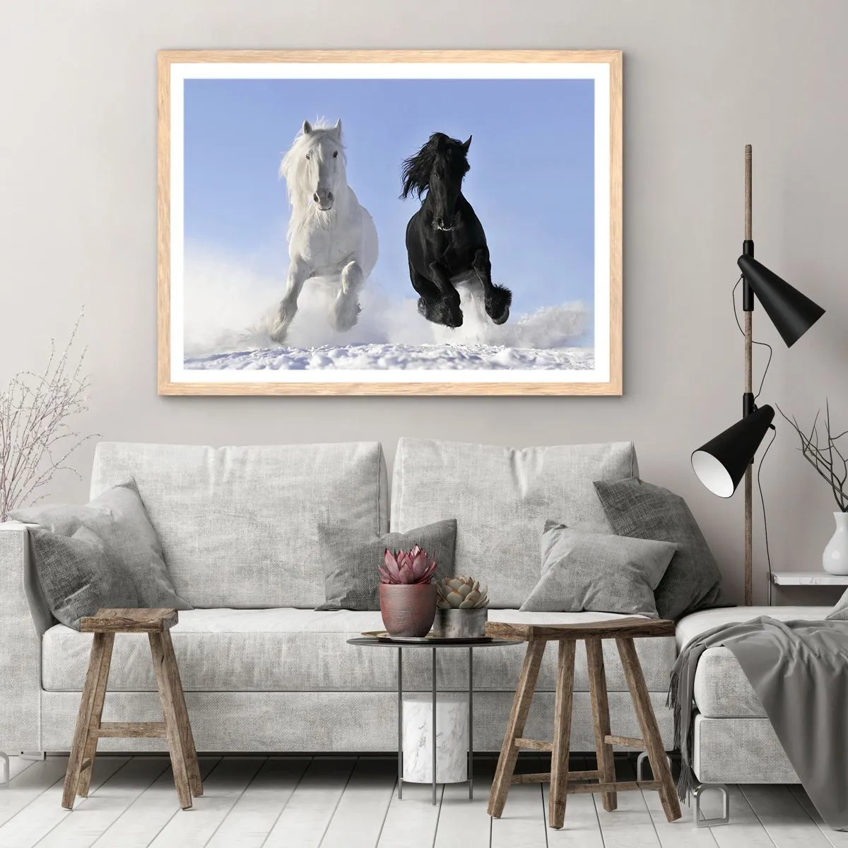 Affiche dans un chêne clair - Poster - Galop noir et blanc - 70x50 cm