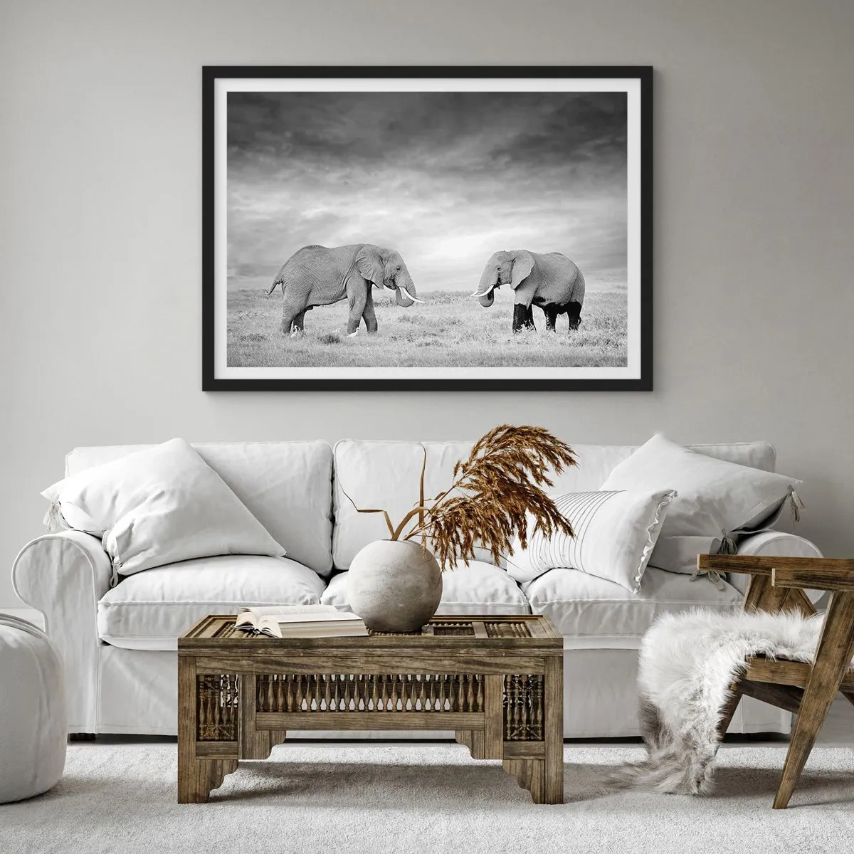 Affiche dans un cadre noir - Poster - Deux éléphants sur fond de savane africaine - 100x70cm - Le gris est beau - Décoration murale moderne pour le salon et la chambre ARTTOR