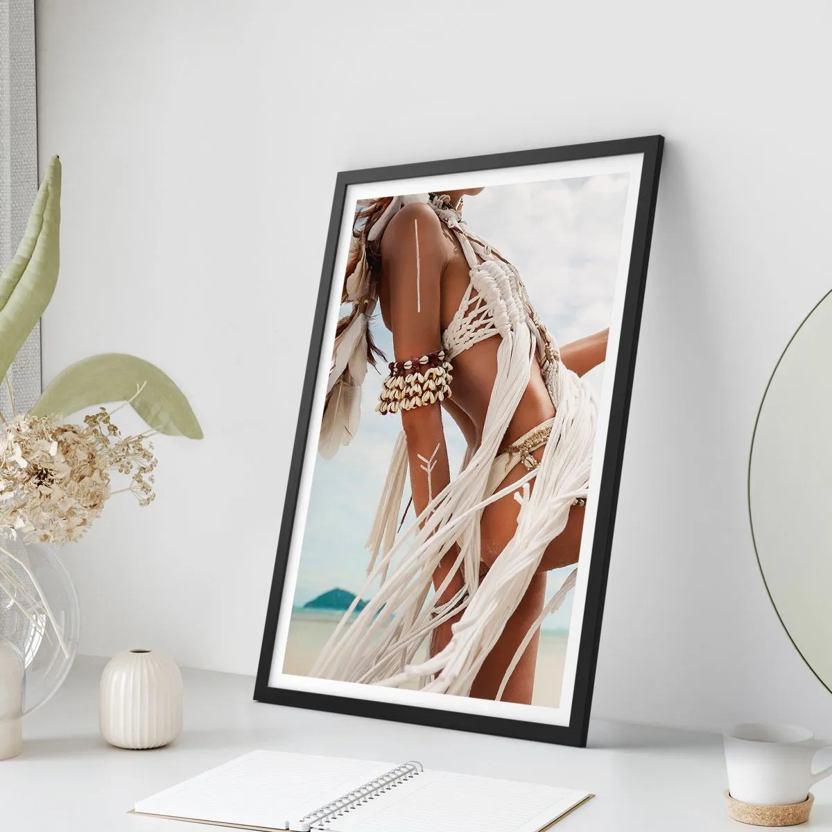 Affiche dans un cadre noir - Poster - Prêtresse du soleil - 40x50 cm