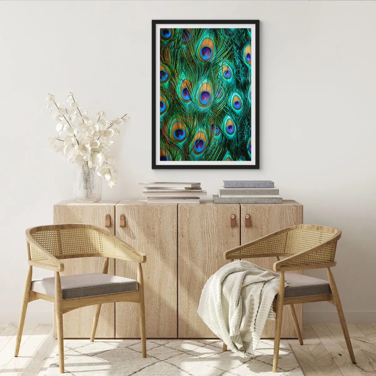 Affiche dans un cadre noir - Poster - Un regard de paon - 70x100 cm