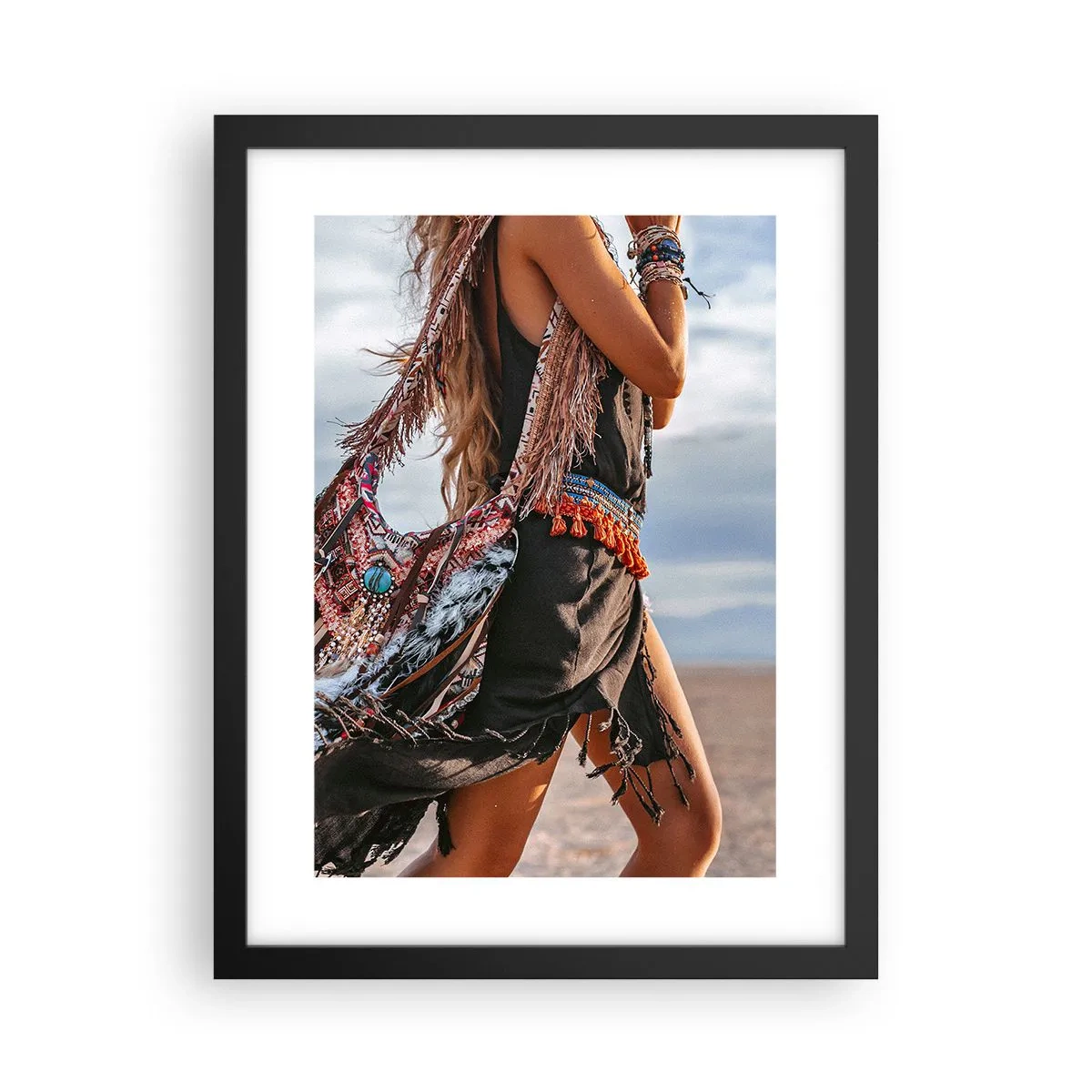 Affiche dans un cadre noir - Poster - La fille du chaman - 30x40 cm