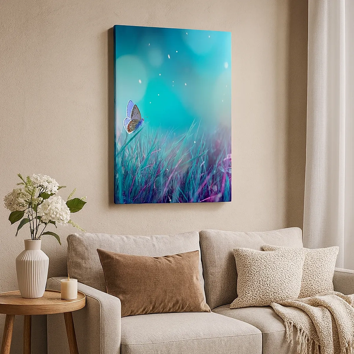 Impression sur toile - Image sur toile - Un papillon sur l'herbe à la lumière de reflets flous - 50x70cm - La vie secrète de la prairie - Décoration murale moderne pour le salon et la chambre ARTTOR