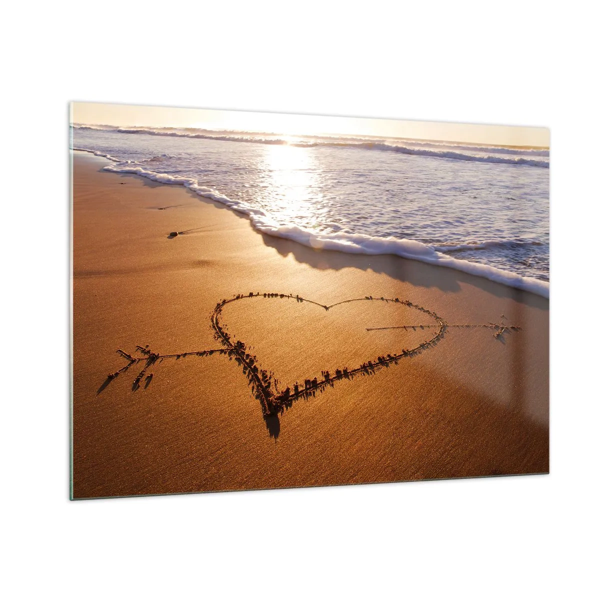 Impression sur verre - Image sur verre - Un cœur dessiné dans le sable illuminé par les rayons du soleil - 100x70cm - Confession de vacances - Décoration murale moderne pour le salon et la chambre ARTTOR