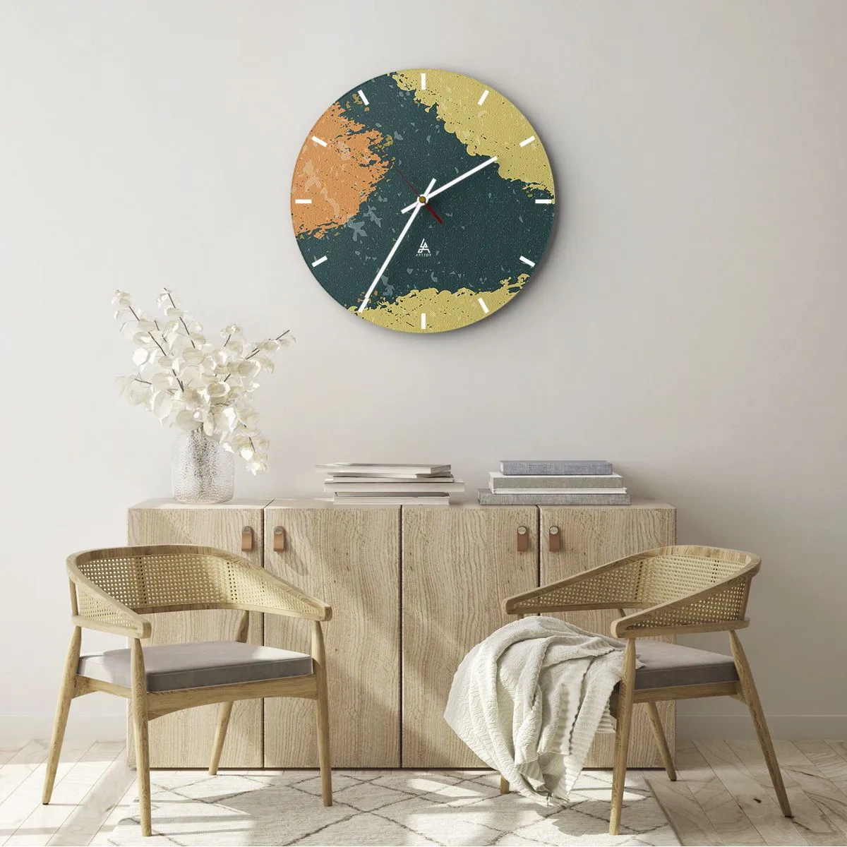 Horloge murale - Pendule murale - Taches artistiques dans les tons de vert, beige et orange - 30x30cm - Abstraction – mouvement lent - Décoration murale moderne pour le salon, la cuisine et la chambre ARTTOR