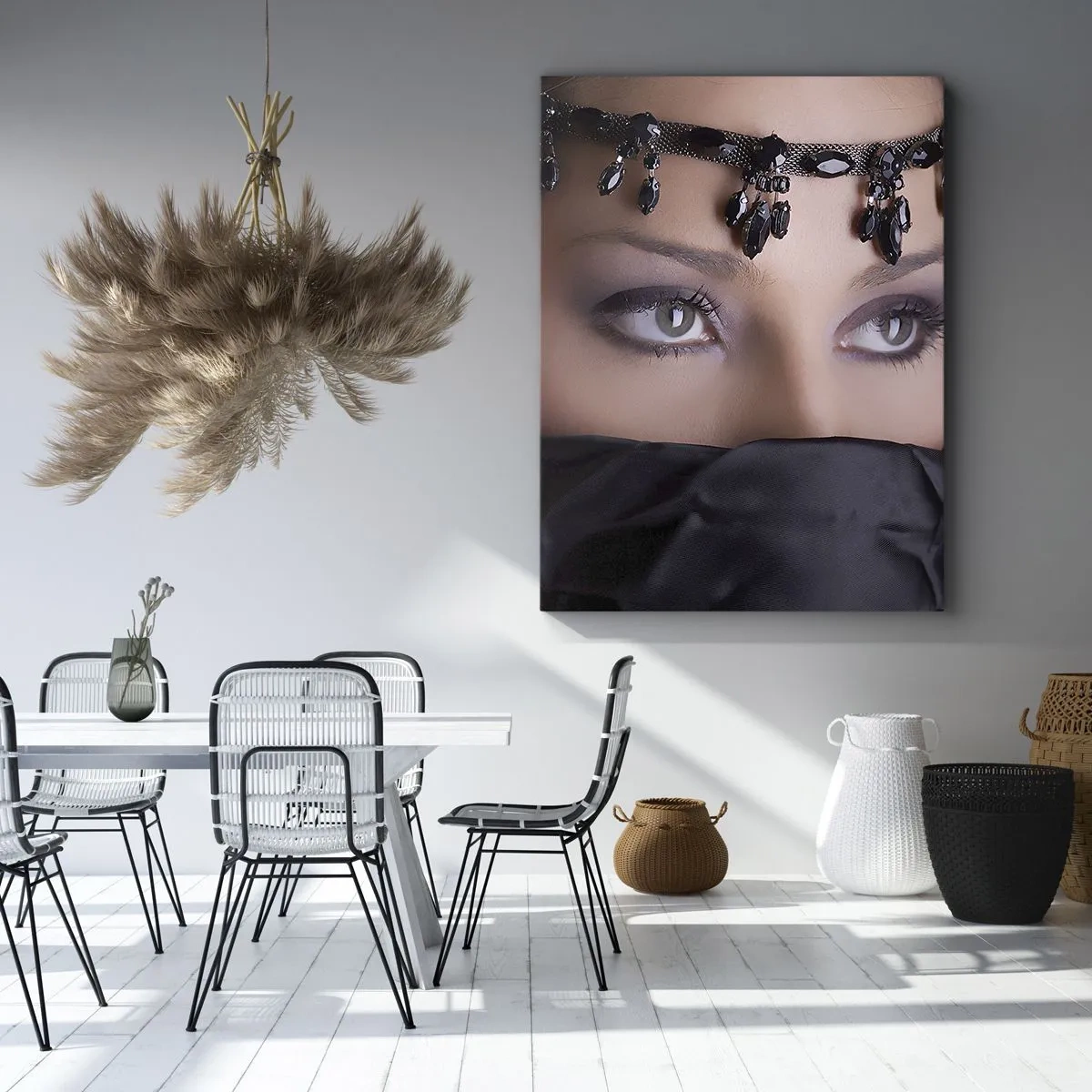 Impression sur toile - Image sur toile - Portrait d'une femme avec des bijoux décoratifs sur fond noir - 80x120cm - Tentation de mystère oriental - Décoration murale moderne pour le salon et la chambre ARTTOR