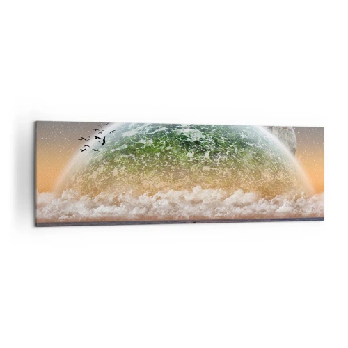 Impression sur toile - Image sur toile - Un paysage fantastique avec une grande planète au-dessus de la mer et une jetée en bois. - 160x50cm - Et le monde est sorti de l'eau - Décoration murale moderne pour le salon et la chambre ARTTOR